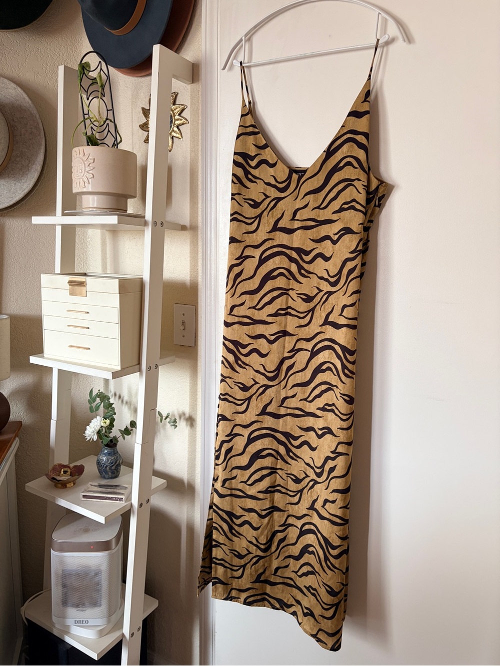 Scotch & Soda printed Tan & Black Tiger-Print Slip Dress / midi / size XL